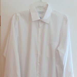 VANHEUSEN regular fit, Lux Satin Stripe EUC 17 34/35 wrinkle free dress shirt